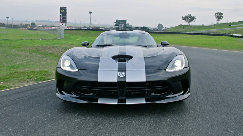 Illustration for article titled 10 Reasons We're Thankful For The 2013 SRT Viper